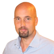 Porträtt av Rickard Svenningsson